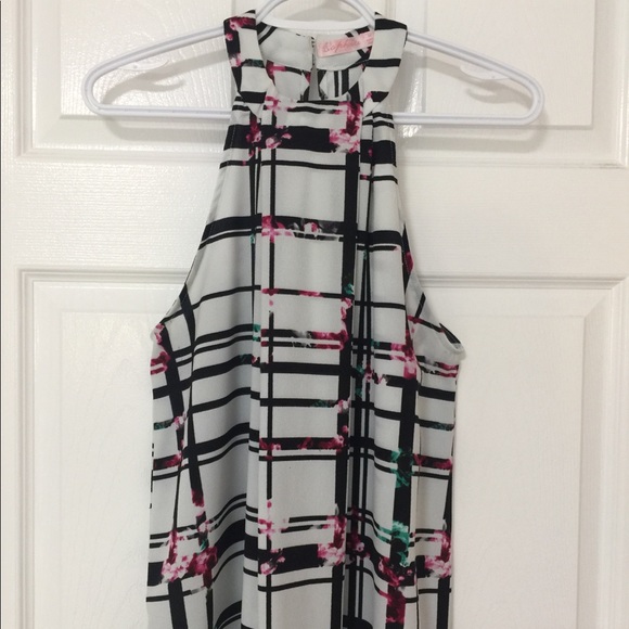 Halter top 🎀2 for 20 - Picture 2 of 3